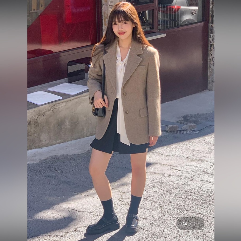 Frontrow Oversized Wool Tailored Jacket - image 2